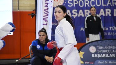 OMÜ’lü Kareteciler Tatami’de…